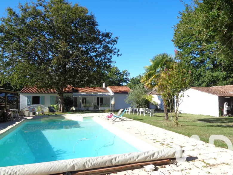 Maison 7 pièces 170 m² · à Fontcouverte · 170 m² · 345 000 €