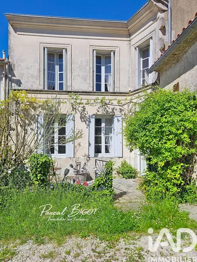 Maison à Chenac-Saint-Seurin-d'Uzet (17120)