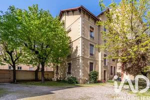 Duplex in Villeurbanne (69100)