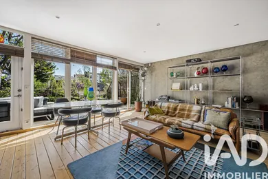 Architectural house in Colombes (92700)