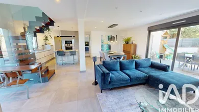 House in Maincy (77950)