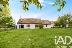 Maison de campagne à Montigny-Lencoup (77520)