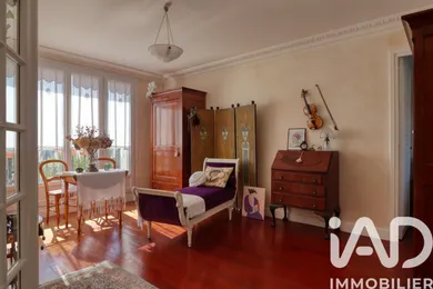 Apartment in Houilles (78800)