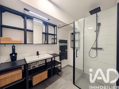 Apartment in Bordeaux (33300)