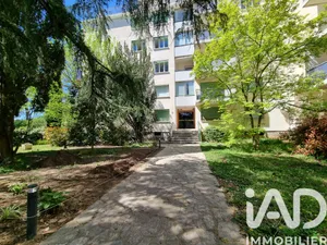 Apartment in Nîmes (30900)