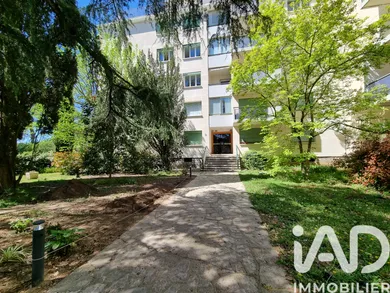 Apartment in Nîmes (30900)