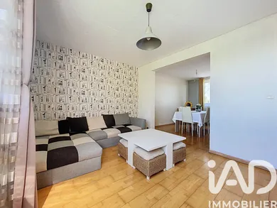 Appartement à Sainte-Geneviève-des-Bois (91700)