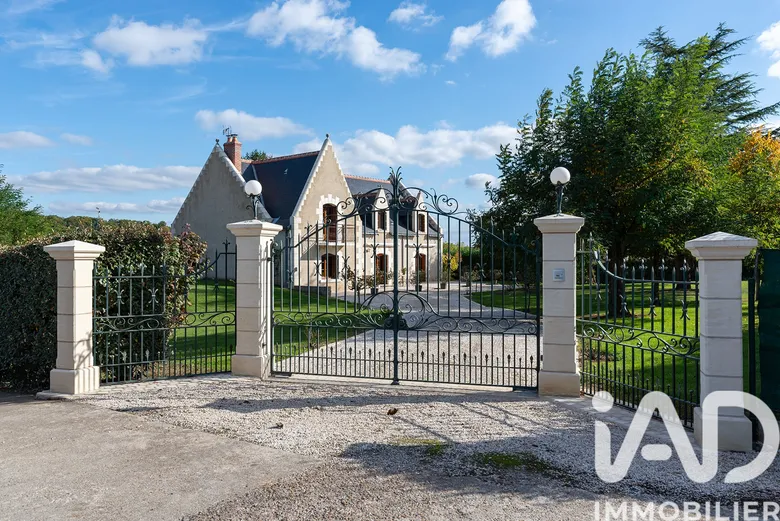 Maison 8 pièces 263 m² · à Vernou-sur-Brenne · 263 m² · 600 000 €