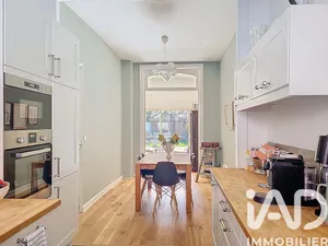 Townhouse in Croix (59170)