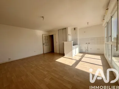 Apartment in Nantes (44100)