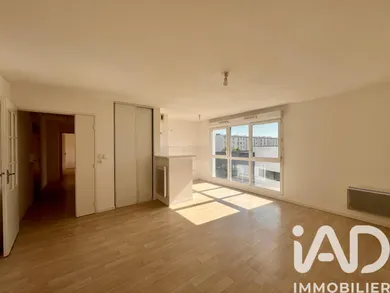 Apartment in Nantes (44100)