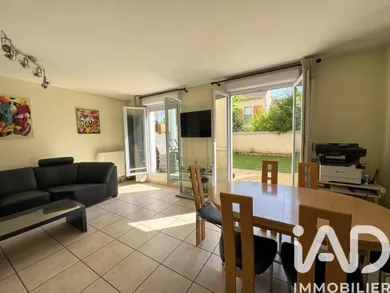 Duplex à Villeneuve-la-Garenne (92390)