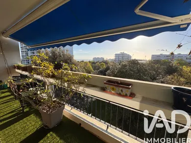 Apartment in La Rochelle (17000)