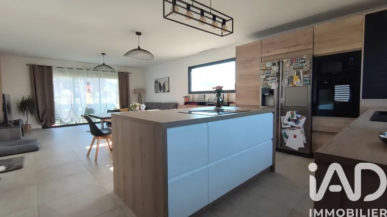 Maison 4 pièces 106 m² · à Les Pennes-Mirabeau · 106 m² · 525 000 €