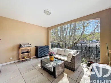 Appartement à Aix-en-Provence (13090)