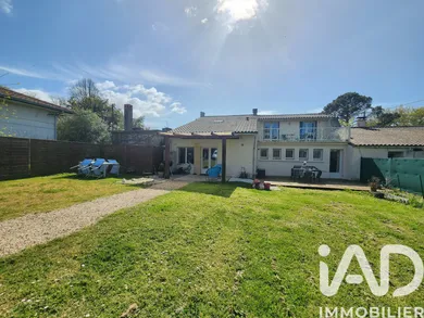 Maison à Queyrac (33340)