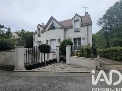 Maison à Jouars-Pontchartrain (78760)