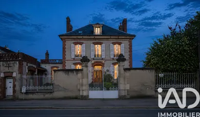 Maison de ville à Pont-sur-Yonne (89140)