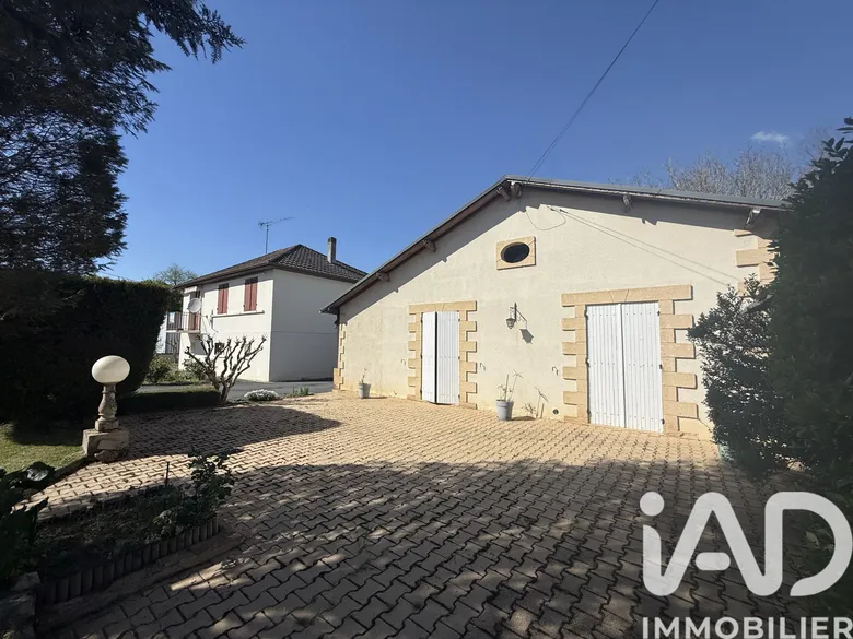 Maison 12 pièces 180 m² · à Mouleydier · 180 m² · 238 000 €