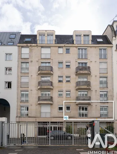 Apartment in Paris (75013)