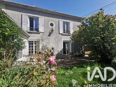 Mansion in Soignolles-en-Brie (77111)