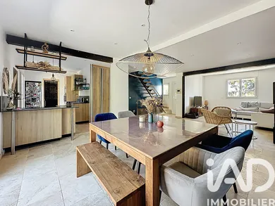 House in Sucy-en-Brie (94370)