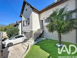 House in Sucy-en-Brie (94370)