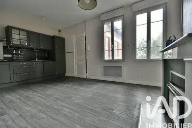 Building in Montdidier (80500)
