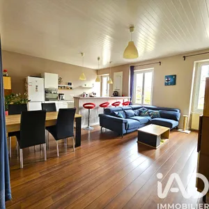 Apartment in Saint-Genest-Lerpt (42530)