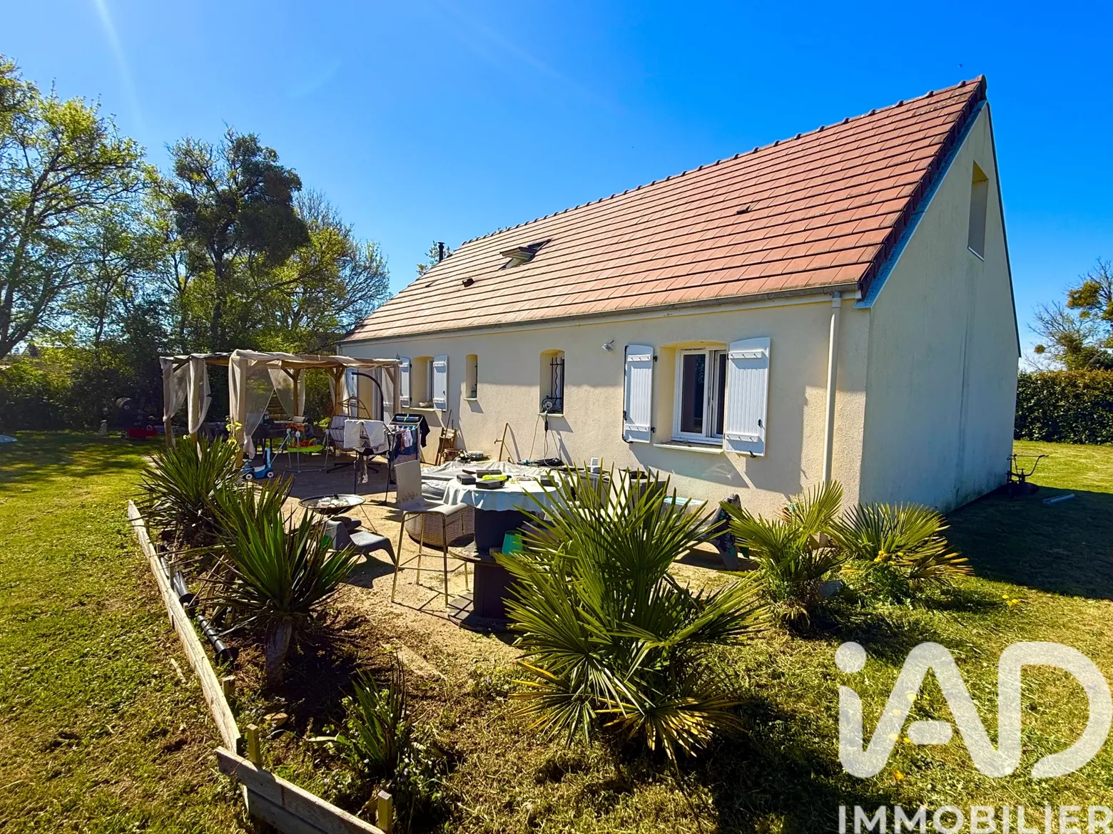 Vente maison à Donzy (58220) : pavillon 7 pièces 123 m² - 1992431 — 2