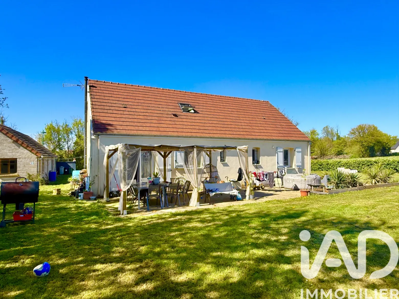 Vente maison à Donzy (58220) : pavillon 7 pièces 123 m² - 1992431 — 3