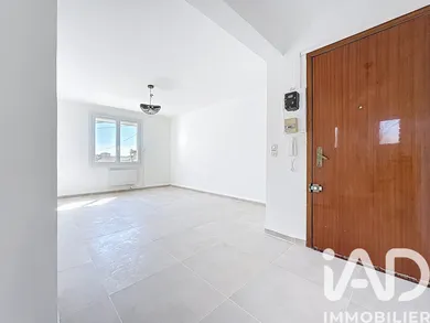 Apartment in Toulon (83000)
