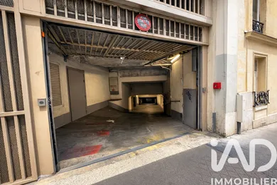 Parking à Paris (75009)