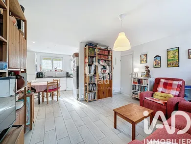 Apartment in Dammarie-lès-Lys (77190)