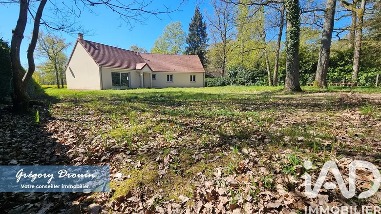 Maison 6 pièces 140 m² · à Ferrières-en-Gâtinais · 140 m² · 259 900 €