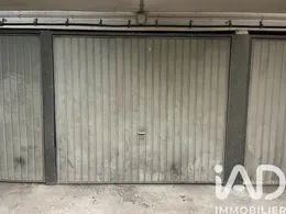 Garage in Paris (75015)