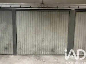 Garage in Paris (75015)