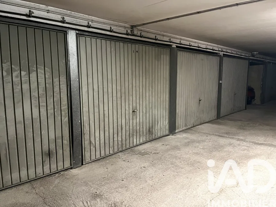 Garage à Paris (75015) photo 3
