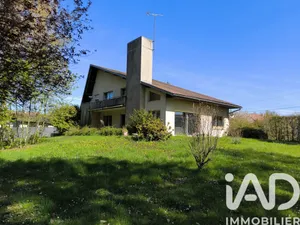 Maison d'architecte à Aix-Villemaur-Pâlis (10160)