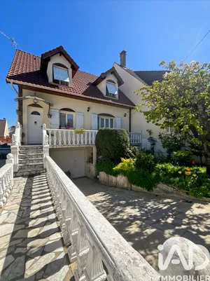 Detached house in Villecresnes (94440)