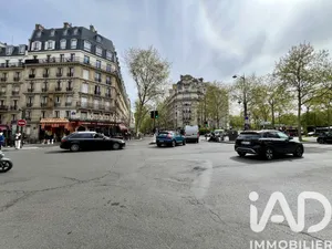 Parking à Paris (75007)