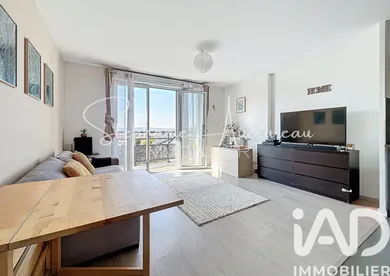 Apartment in Fresnes (94260)