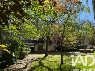 Apartment in Meudon (92190)