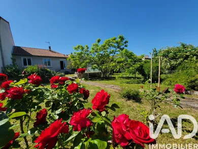 House in Thouars (79100)