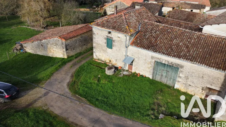 Maison 4 pièces 85 m² · à Feuillade · 85 m² · 49 000 €