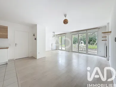 Apartment in Noisy-le-Grand (93160)