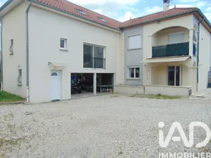 Architectural house in Chassieu (69680)