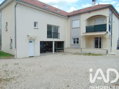 Architectural house in Chassieu (69680)