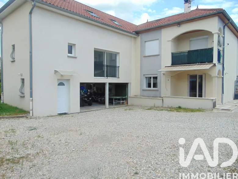 Maison 12 pièces 251 m² · à Chassieu · 251 m² · 750 000 €
