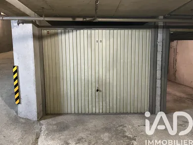 Garage à Paris (75016)